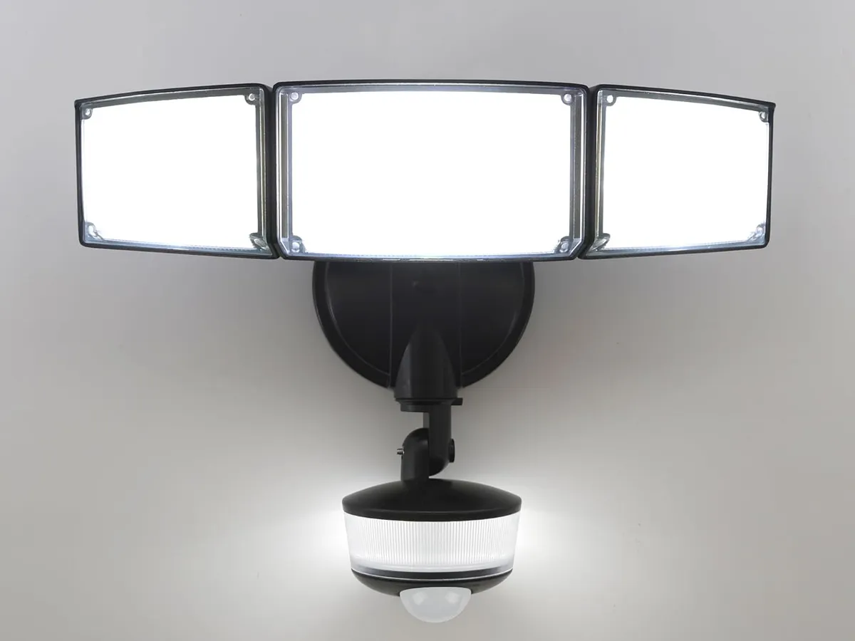 LUTEC 74W 8,000LM Motion Sensor Light with Night Light