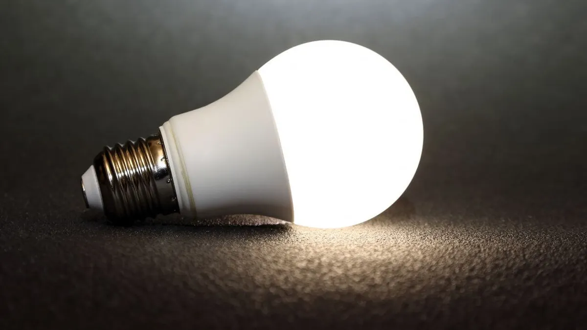 Why LEDs are more efficient than incandescent bulbs